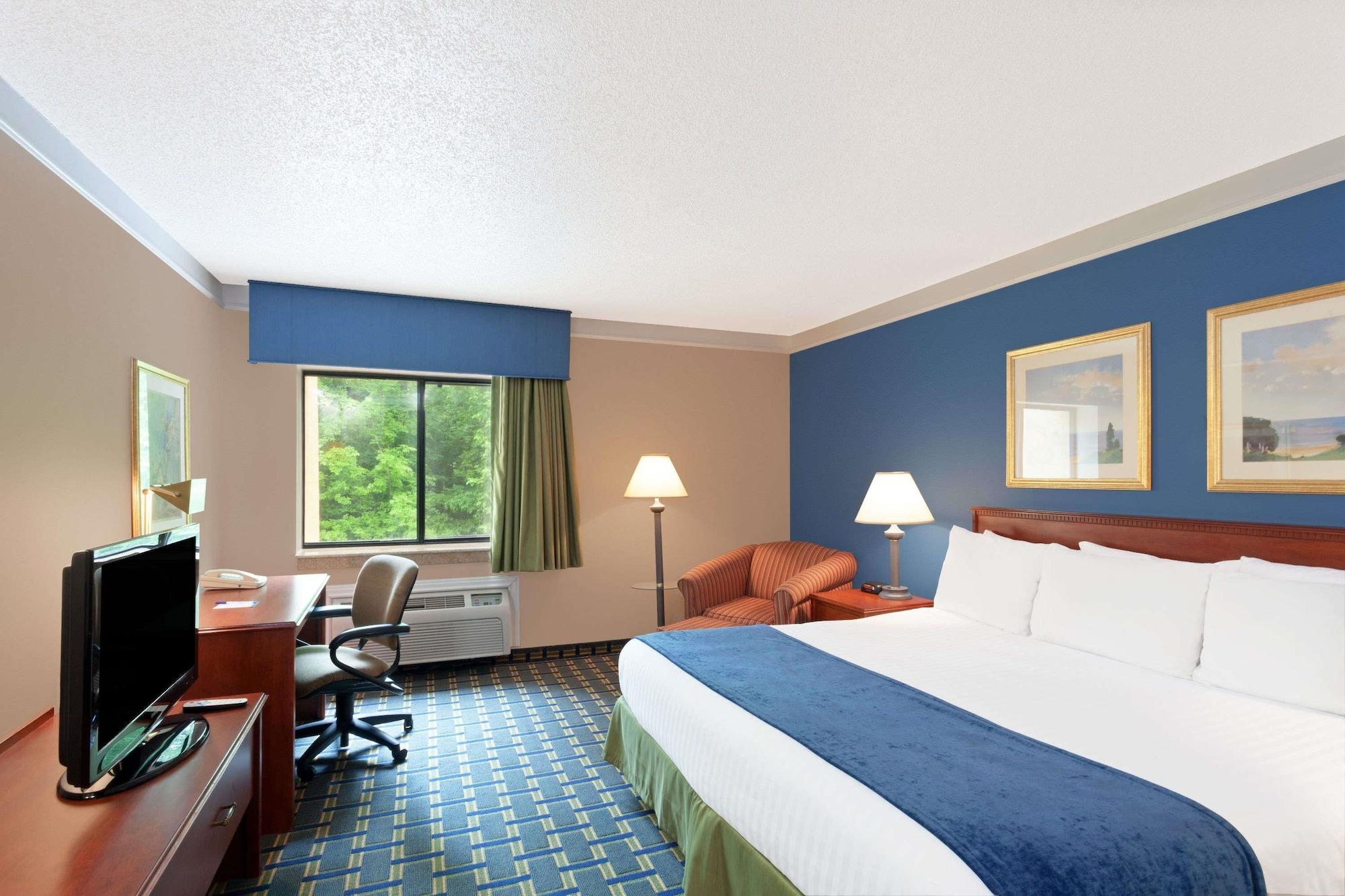 Hotel Baymont By Wyndham Memphis East Extérieur photo